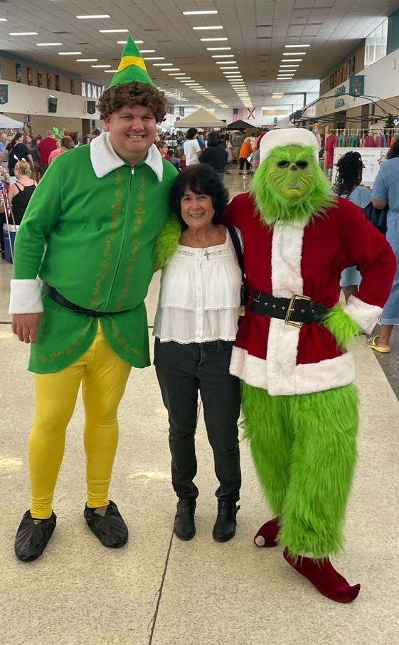 Plant City Merry Market Grinch Elf Standing